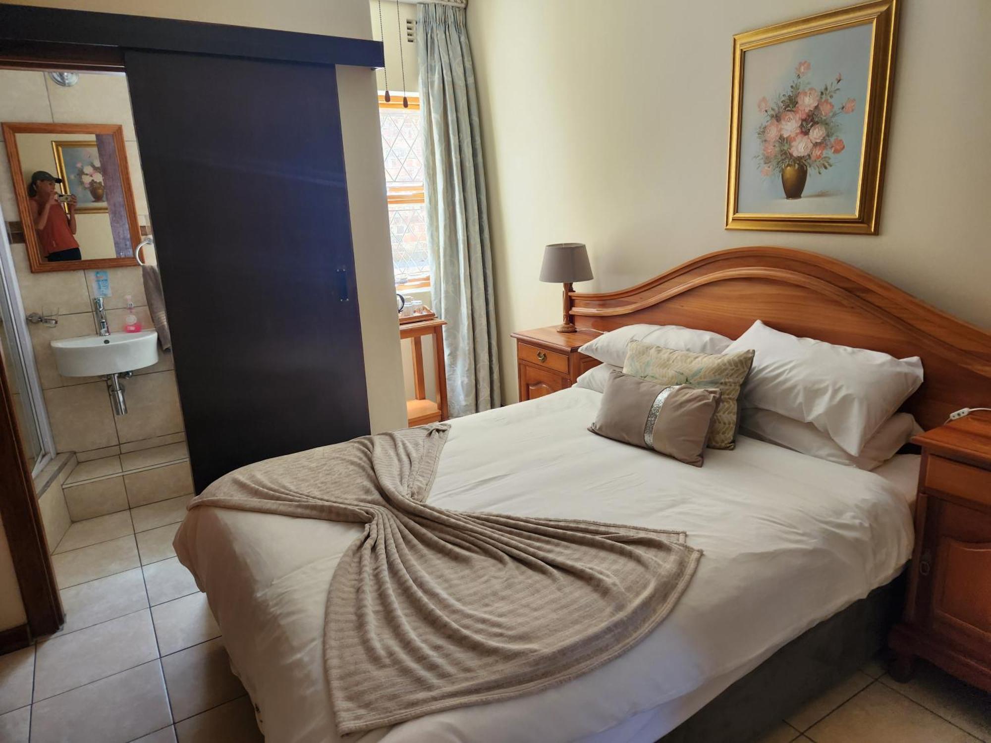 Lagoon Breeze Guest House Книсна Екстериор снимка